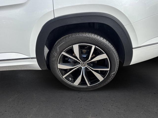 new 2026 Volkswagen Atlas car, priced at $55,722