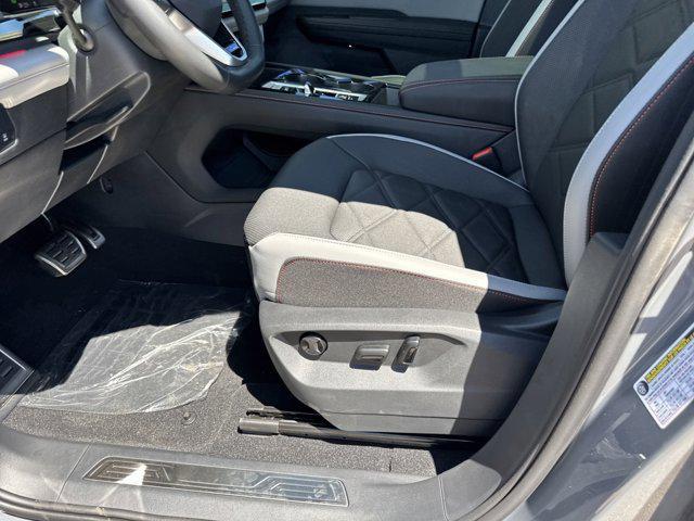 new 2025 Volkswagen Atlas car, priced at $47,228