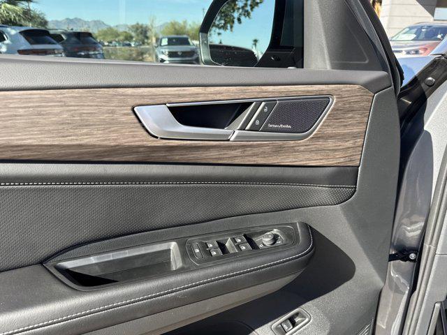 new 2026 Volkswagen Atlas car, priced at $54,785