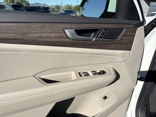 new 2026 Volkswagen Atlas car, priced at $50,377