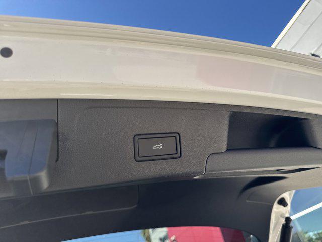 new 2026 Volkswagen Atlas Cross Sport car, priced at $51,146