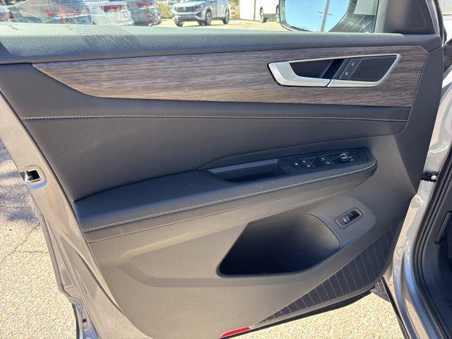 new 2026 Volkswagen Atlas car, priced at $50,151