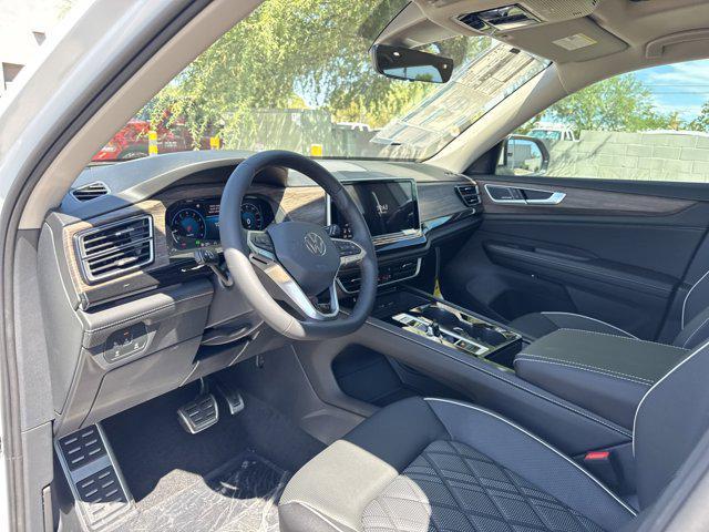 new 2025 Volkswagen Atlas car, priced at $54,107
