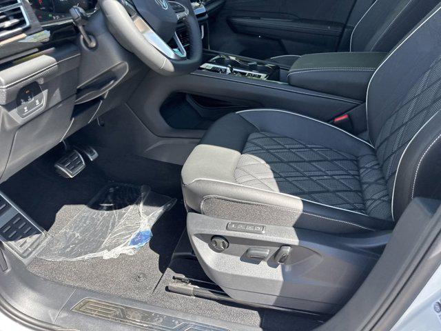 new 2025 Volkswagen Atlas car, priced at $54,107