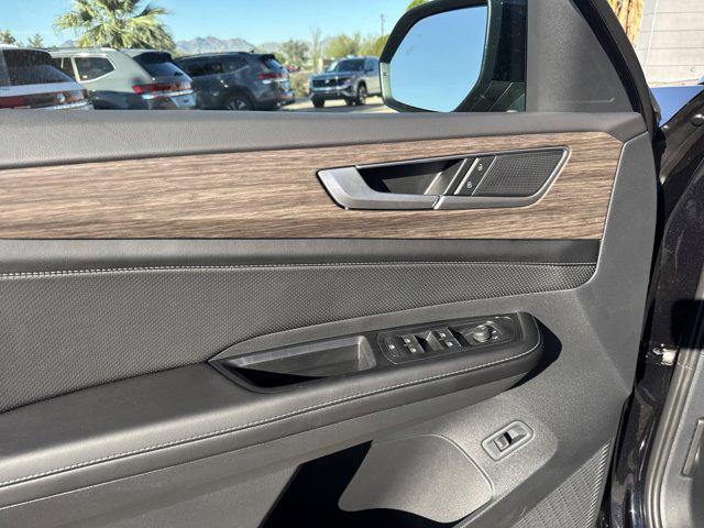 new 2026 Volkswagen Atlas car, priced at $50,225