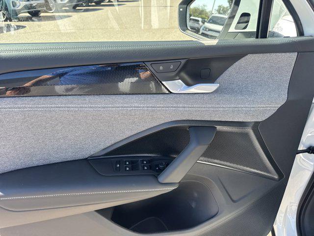 new 2026 Volkswagen Tiguan car, priced at $30,947