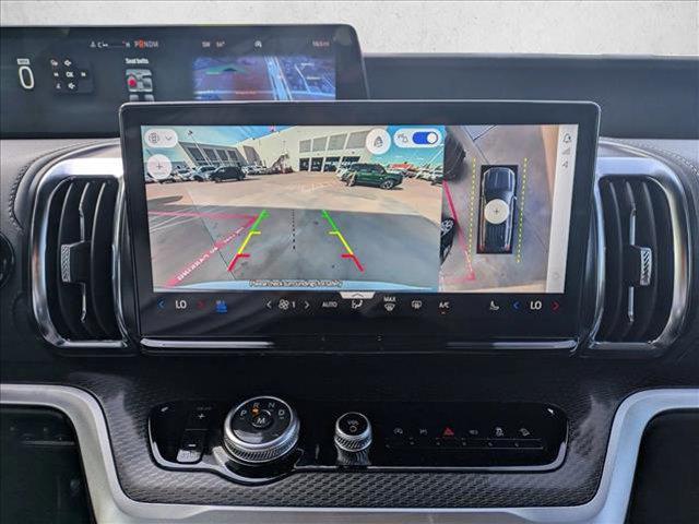 new 2025 Ford Expedition car, priced at $74,995