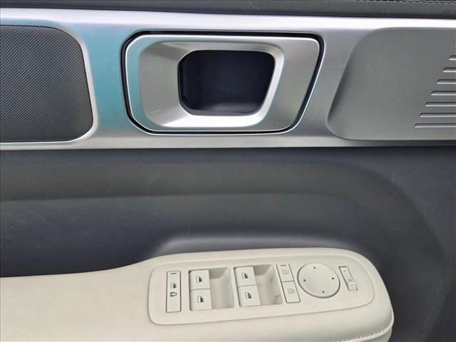 used 2025 Hyundai Santa Fe car, priced at $29,220