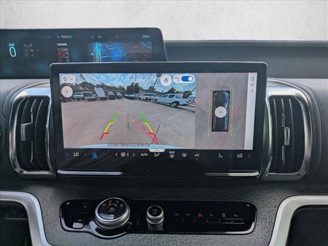 new 2025 Ford Expedition car, priced at $76,995