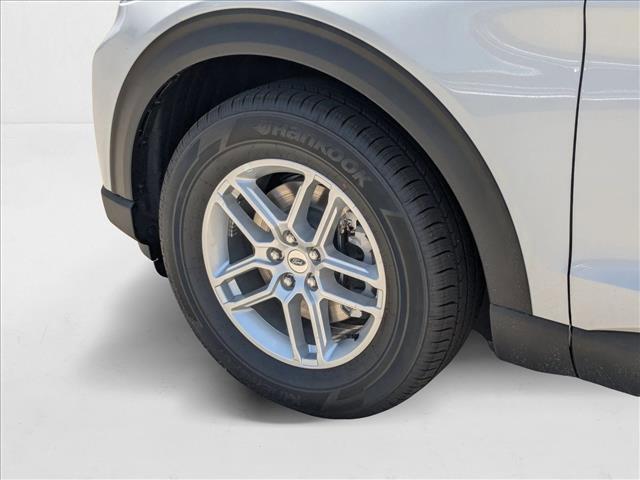 new 2025 Ford Explorer car, priced at $36,777