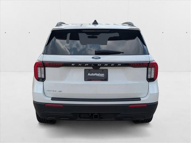new 2025 Ford Explorer car, priced at $31,777