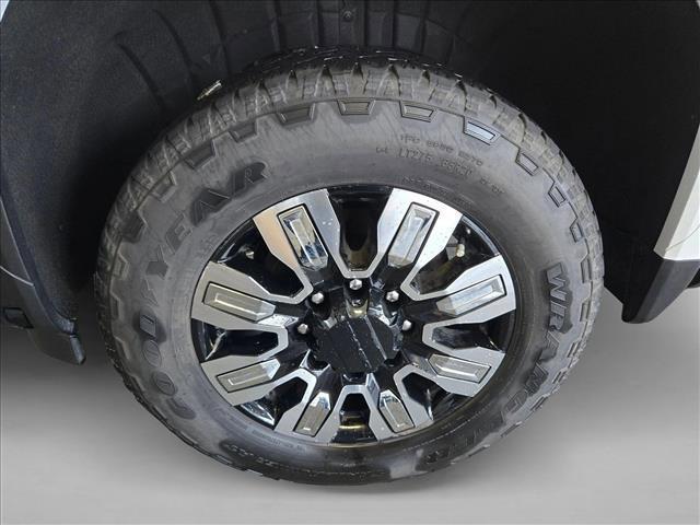 used 2025 GMC Sierra 2500 car, priced at $76,220