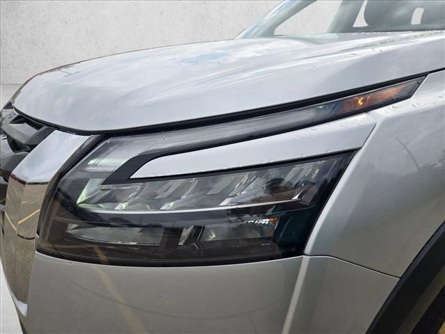 used 2025 Nissan Pathfinder car, priced at $29,995