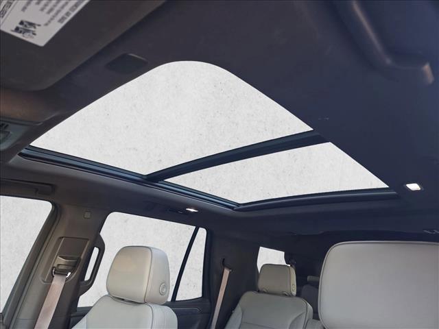 used 2022 GMC Yukon car, priced at $43,595