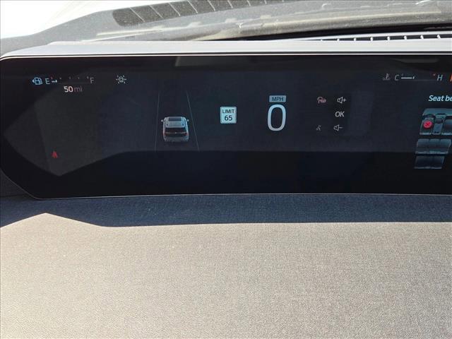 new 2025 Ford Expedition car, priced at $61,995