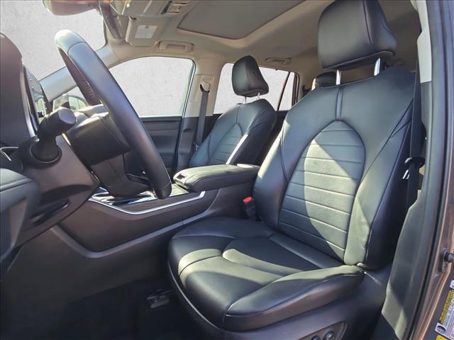 used 2021 Toyota Highlander car, priced at $25,830