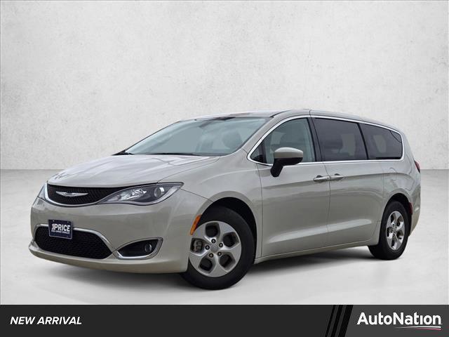 used 2017 Chrysler Pacifica car, priced at $14,720