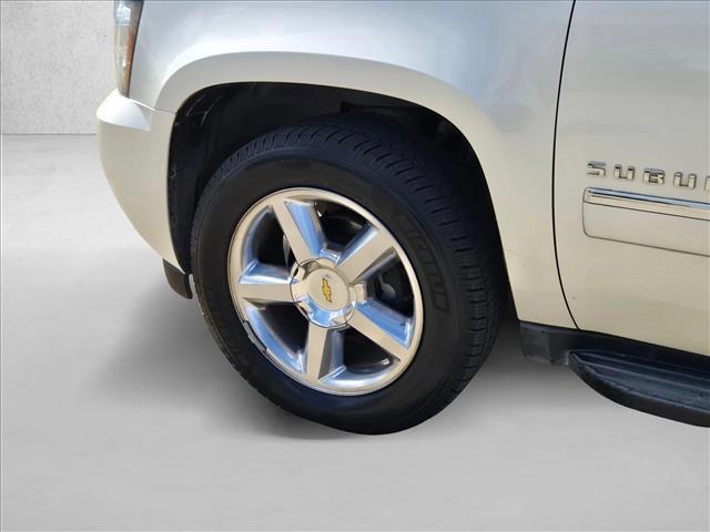 used 2014 Chevrolet Suburban car, priced at $17,995