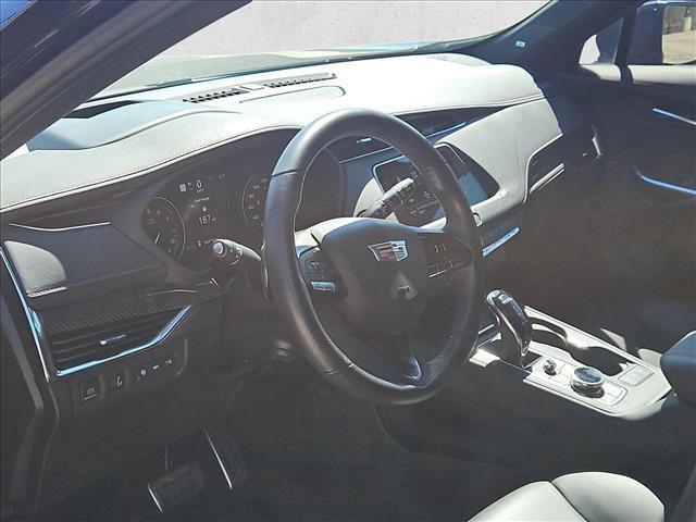 used 2022 Cadillac XT4 car, priced at $18,999