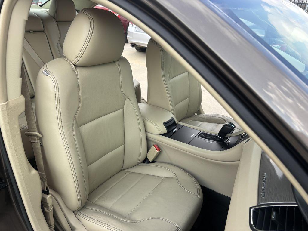 used 2015 Ford Taurus car, priced at $6,495