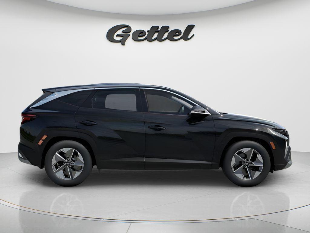 new 2026 Hyundai TUCSON Hybrid car, priced at $37,111