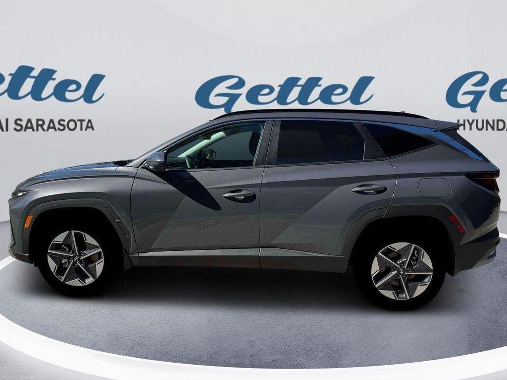 new 2026 Hyundai TUCSON Hybrid car, priced at $34,985