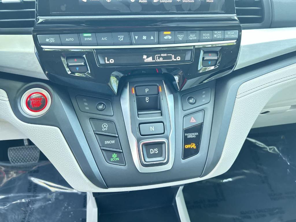 new 2026 Honda Odyssey car, priced at $41,939