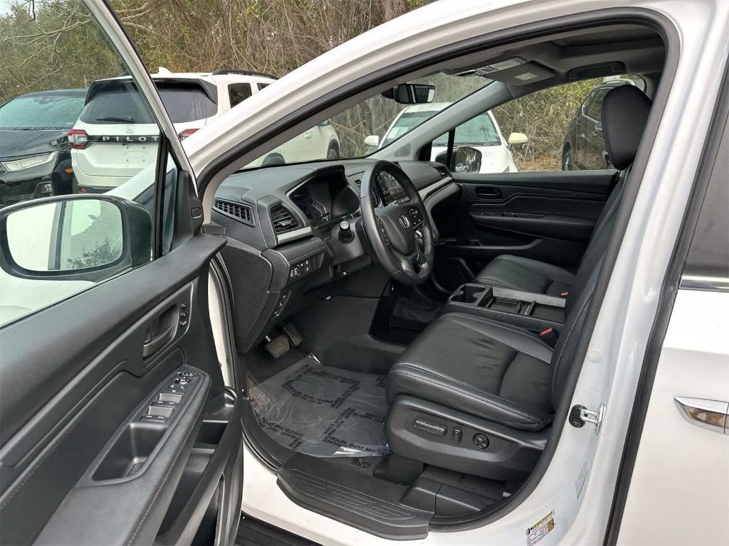 used 2023 Honda Odyssey car, priced at $32,976