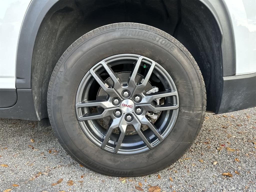 used 2025 GMC Acadia car, priced at $31,999