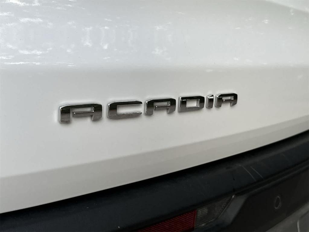 used 2025 GMC Acadia car, priced at $31,999