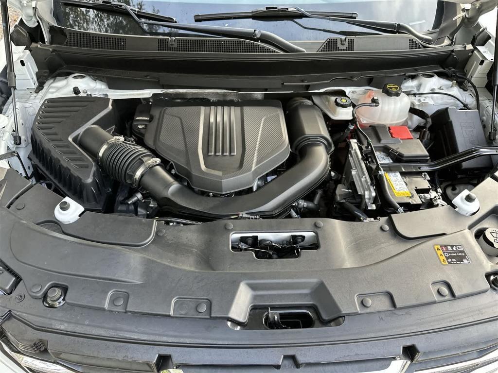 used 2025 GMC Acadia car, priced at $31,999