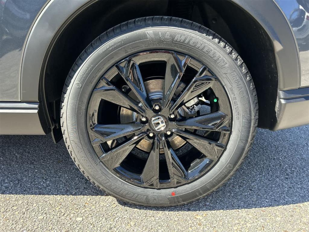 new 2026 Honda CR-V Hybrid car, priced at $41,233