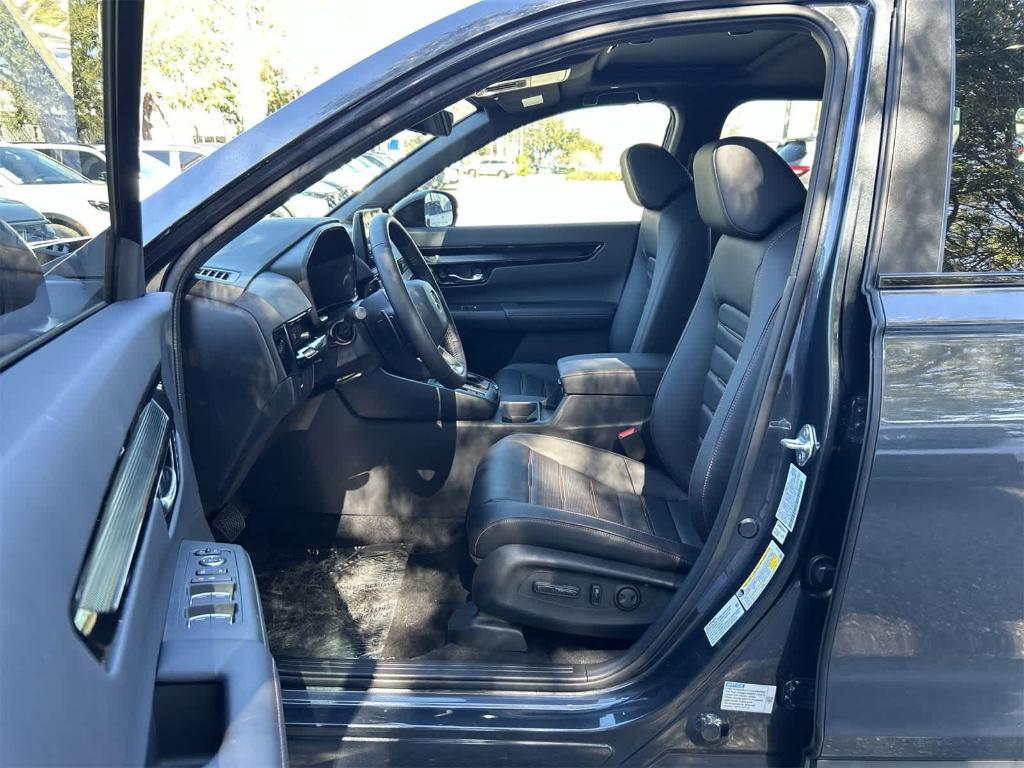 new 2026 Honda CR-V Hybrid car, priced at $41,233