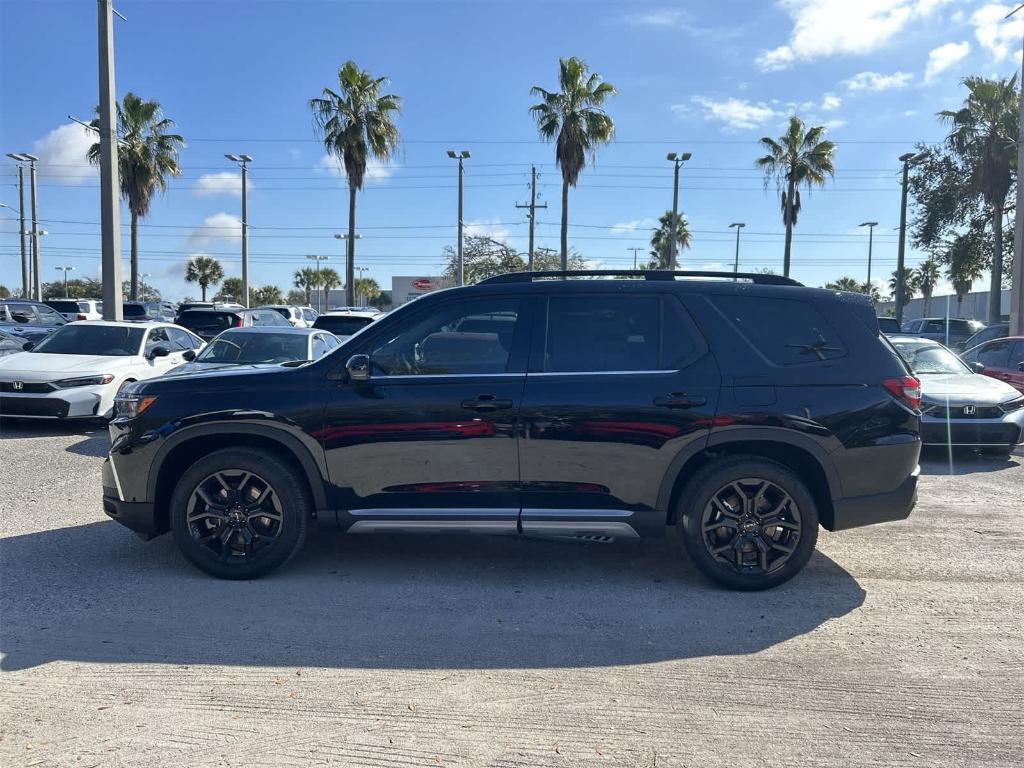 new 2025 Honda Pilot car, priced at $47,807