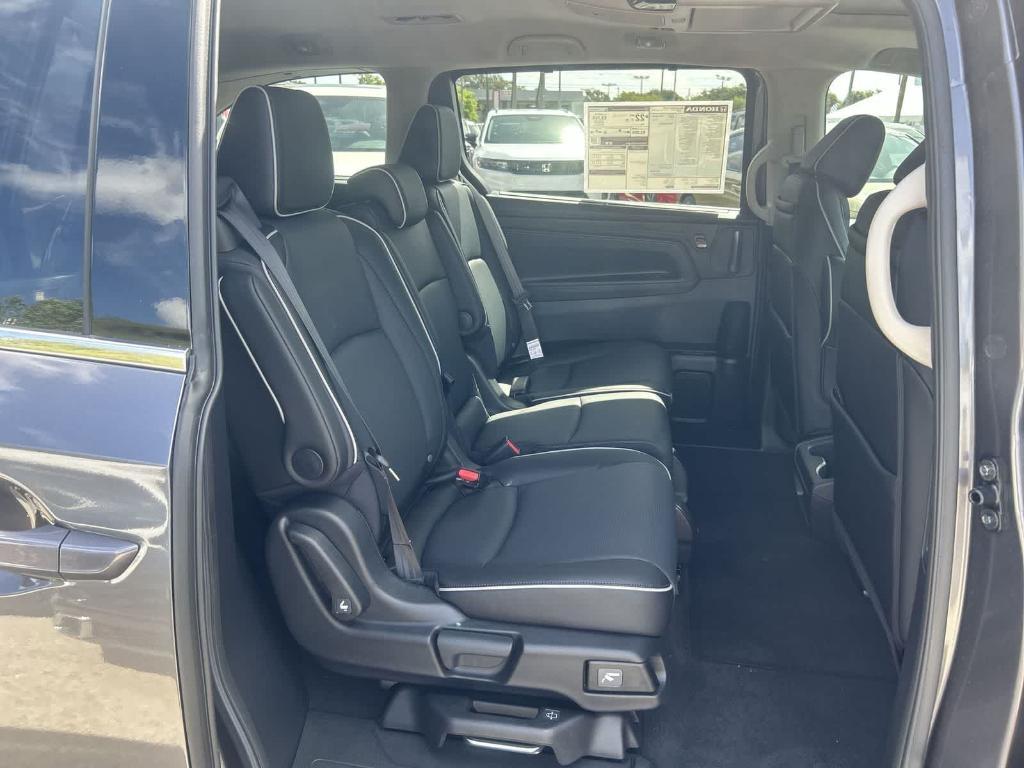 new 2026 Honda Odyssey car, priced at $49,308