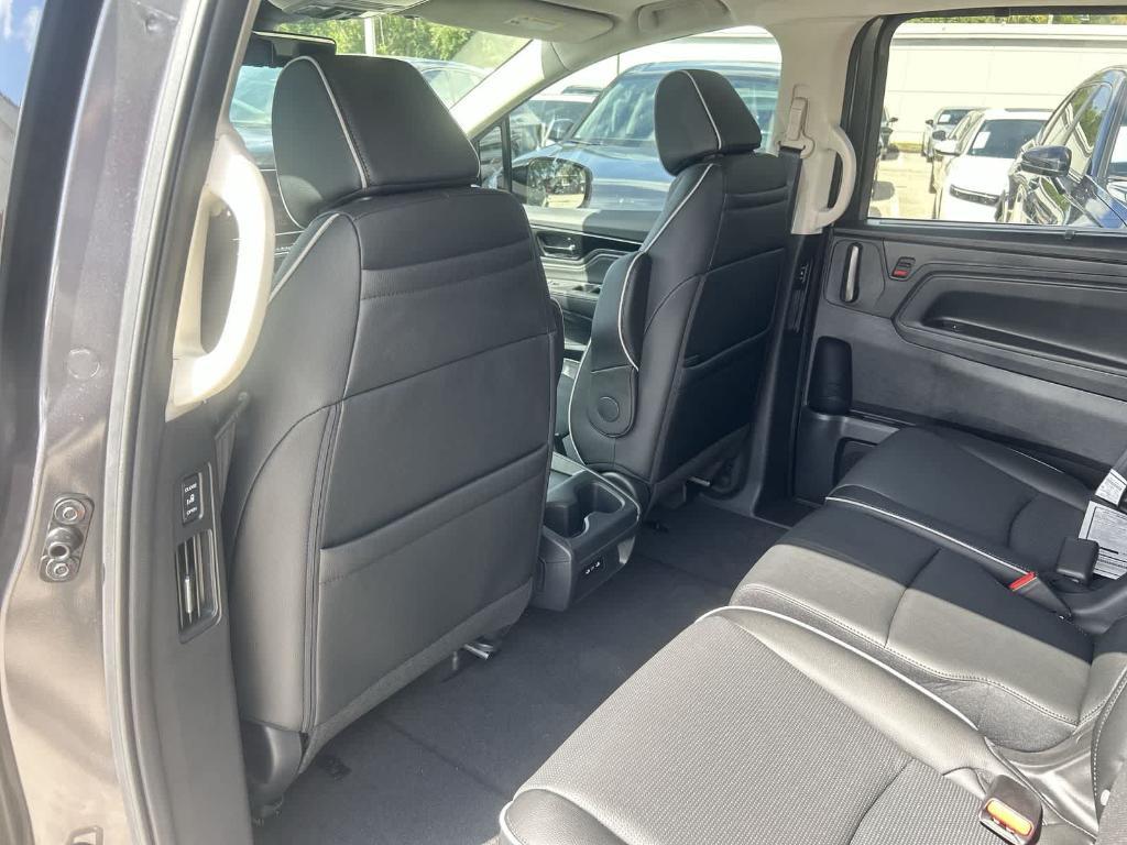 new 2026 Honda Odyssey car, priced at $49,308
