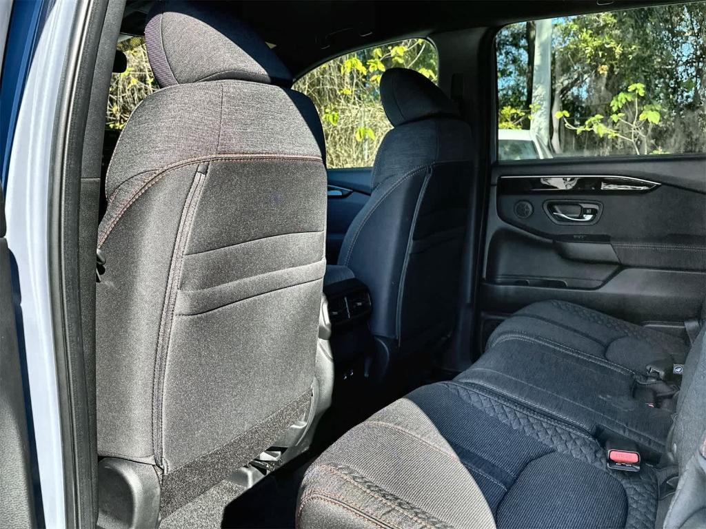 used 2026 Honda Pilot car, priced at $40,771