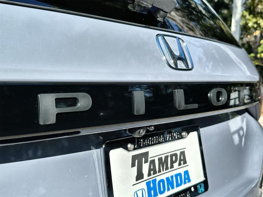 used 2026 Honda Pilot car, priced at $40,771