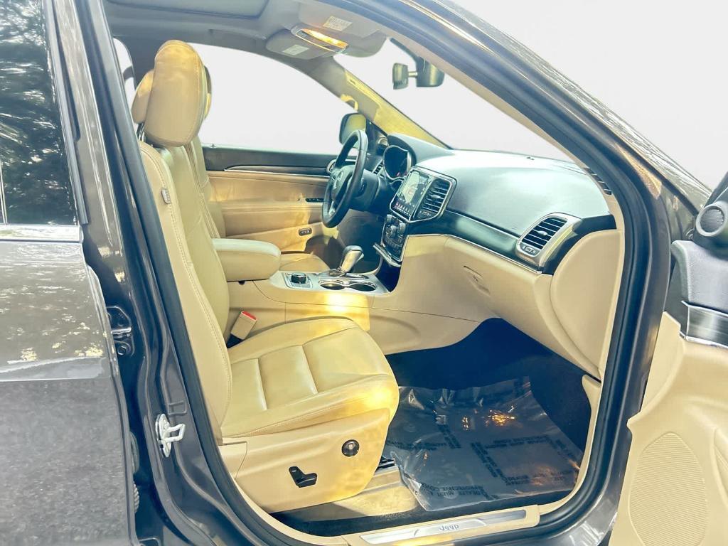used 2019 Jeep Grand Cherokee car, priced at $18,658