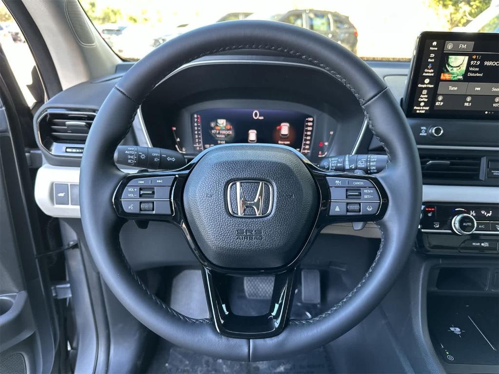 new 2026 Honda Pilot car, priced at $44,107