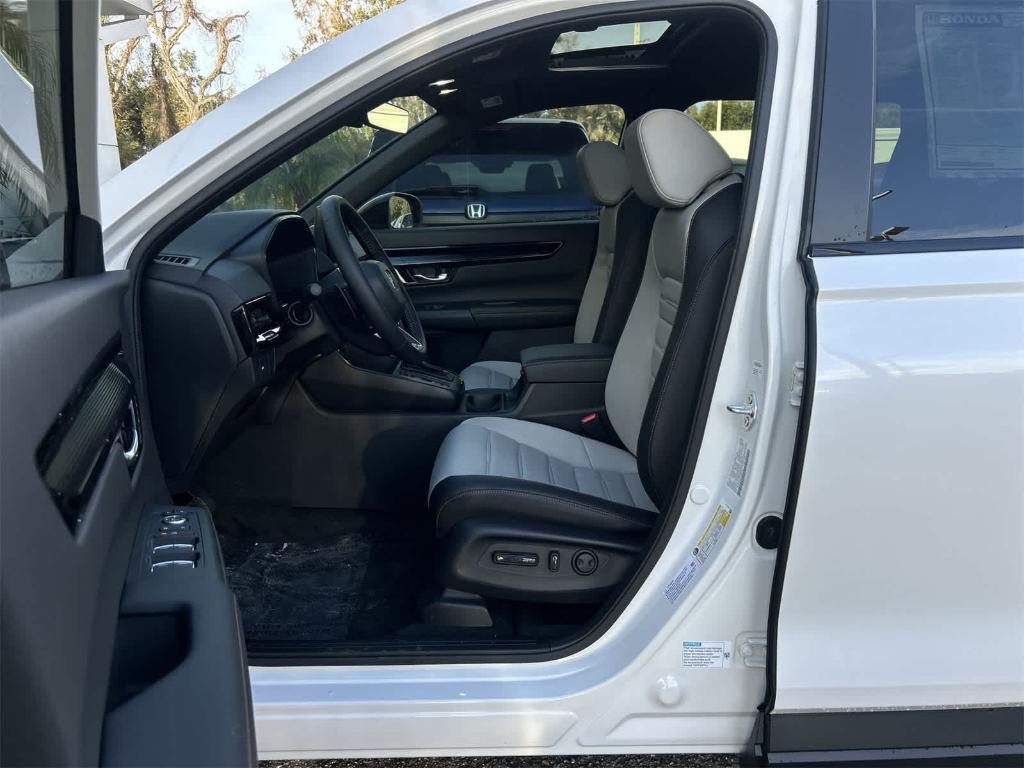 new 2026 Honda CR-V Hybrid car, priced at $41,664