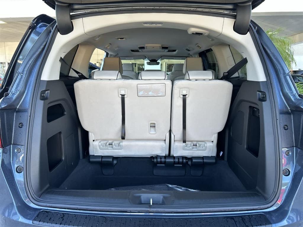 new 2026 Honda Odyssey car, priced at $45,662