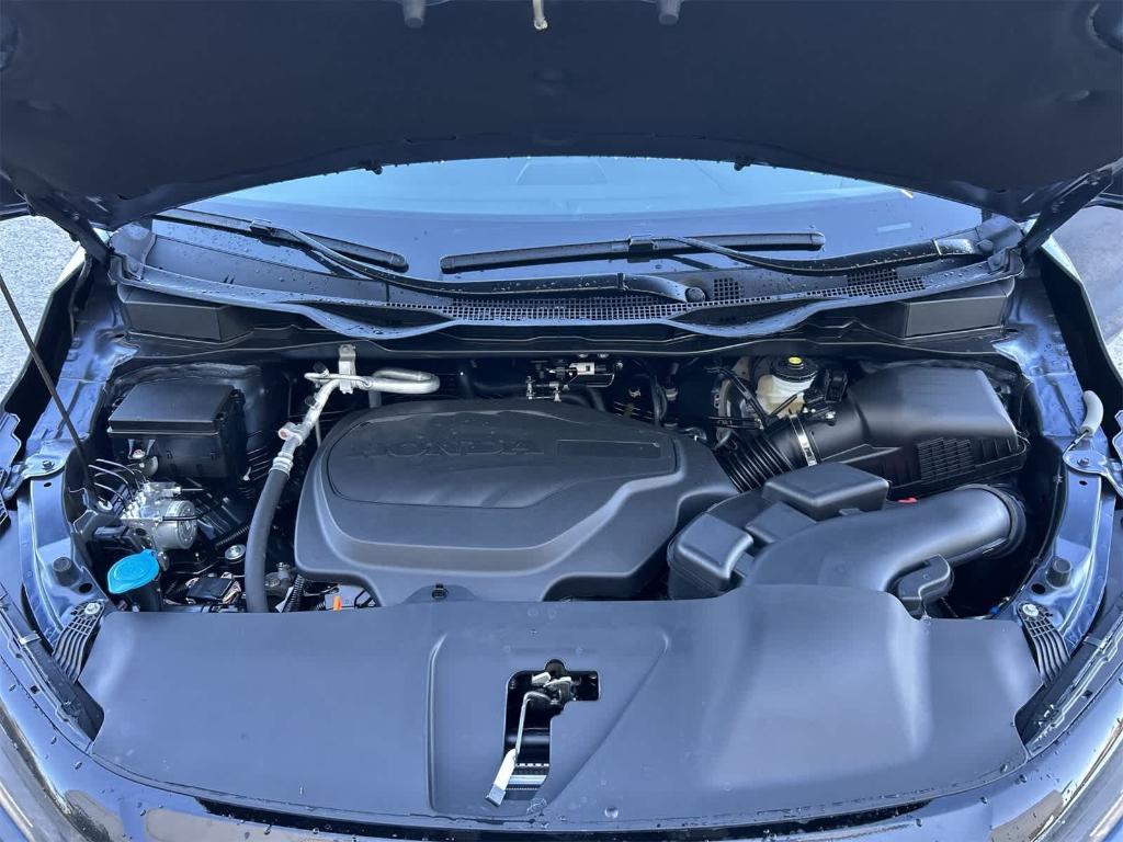 new 2026 Honda Odyssey car, priced at $45,662