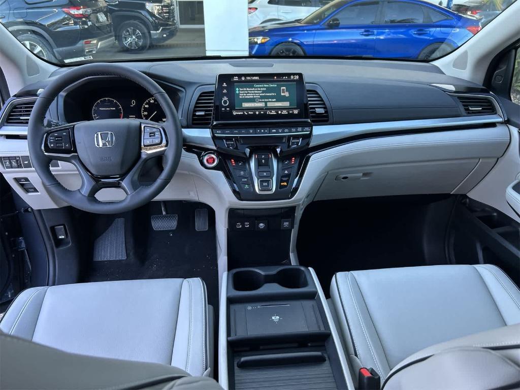 new 2026 Honda Odyssey car, priced at $45,662
