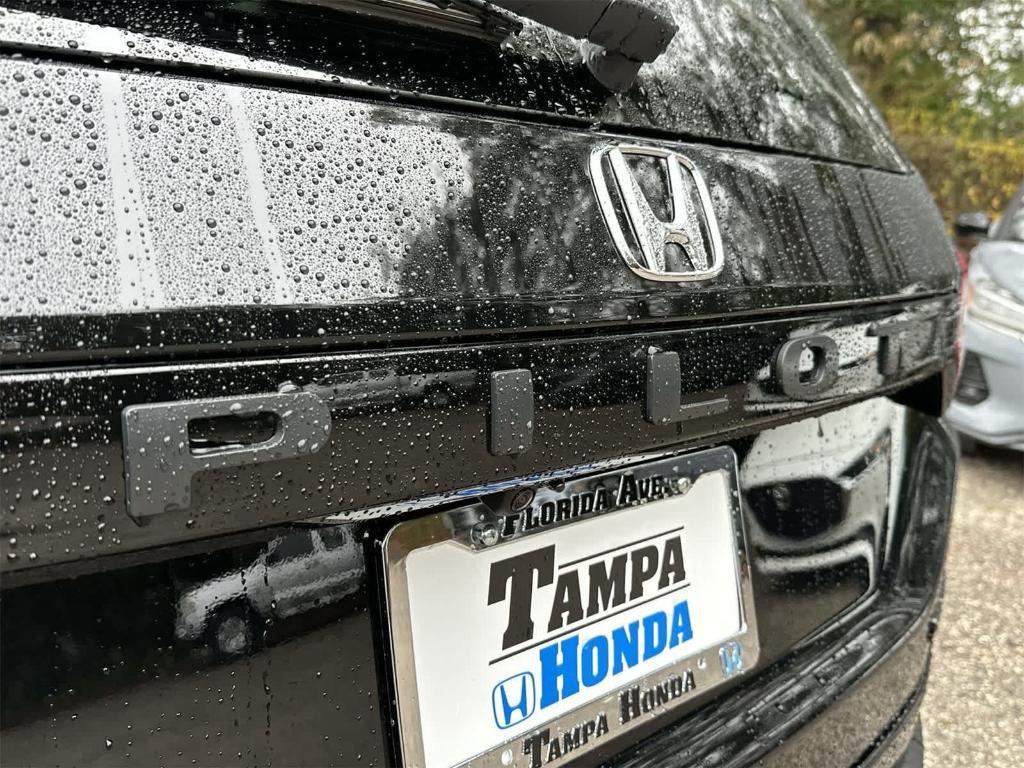new 2026 Honda Pilot car, priced at $42,008