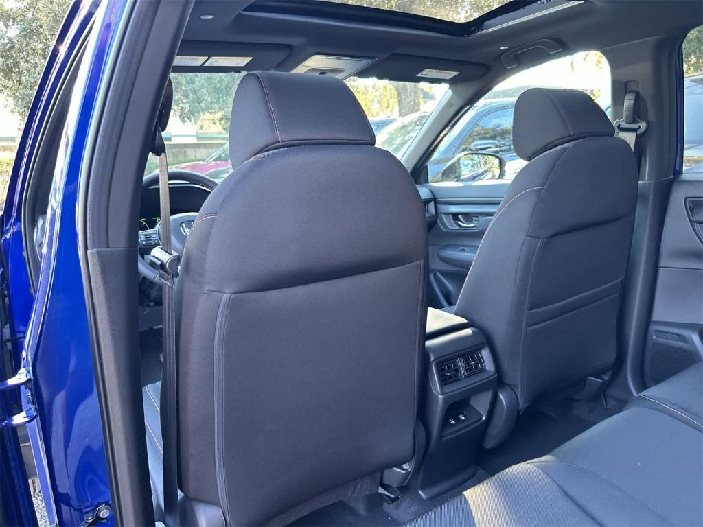 new 2025 Honda CR-V Hybrid car, priced at $36,455