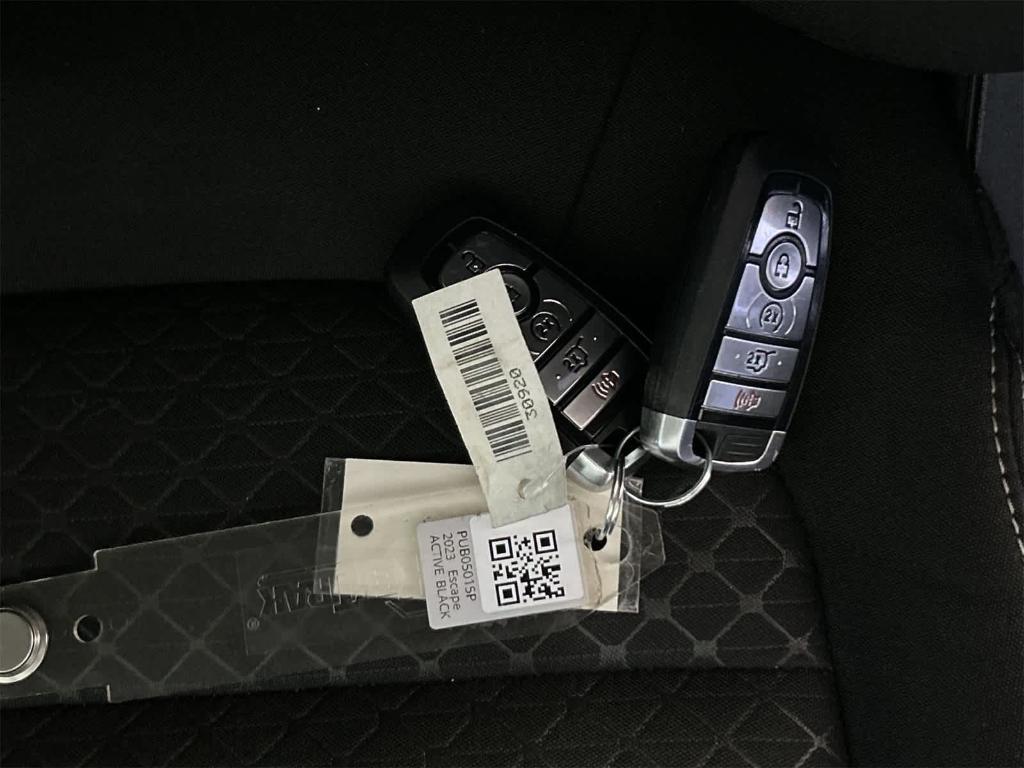 used 2023 Ford Escape car, priced at $17,665