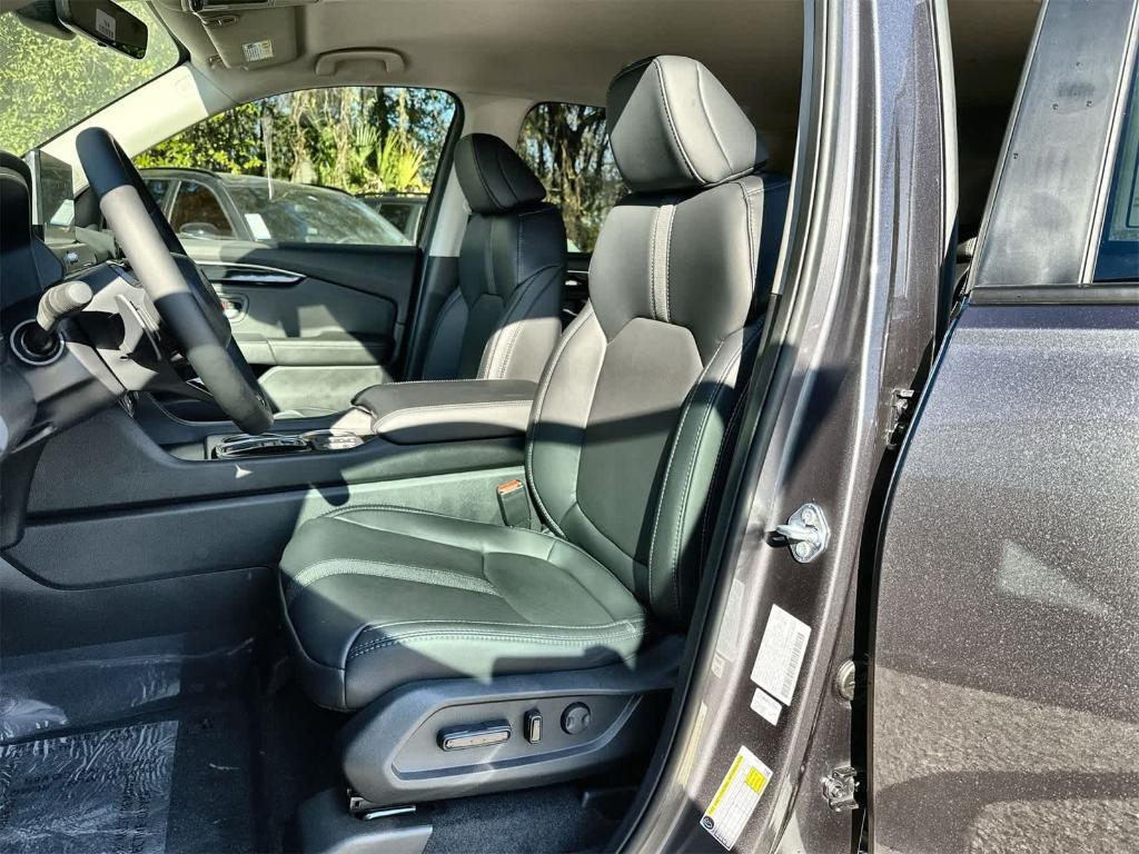 new 2026 Honda Pilot car, priced at $43,544