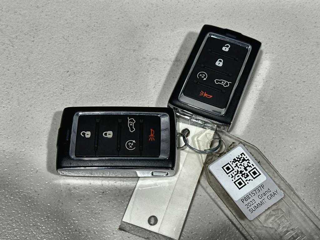 used 2023 Jeep Grand Cherokee car, priced at $36,600