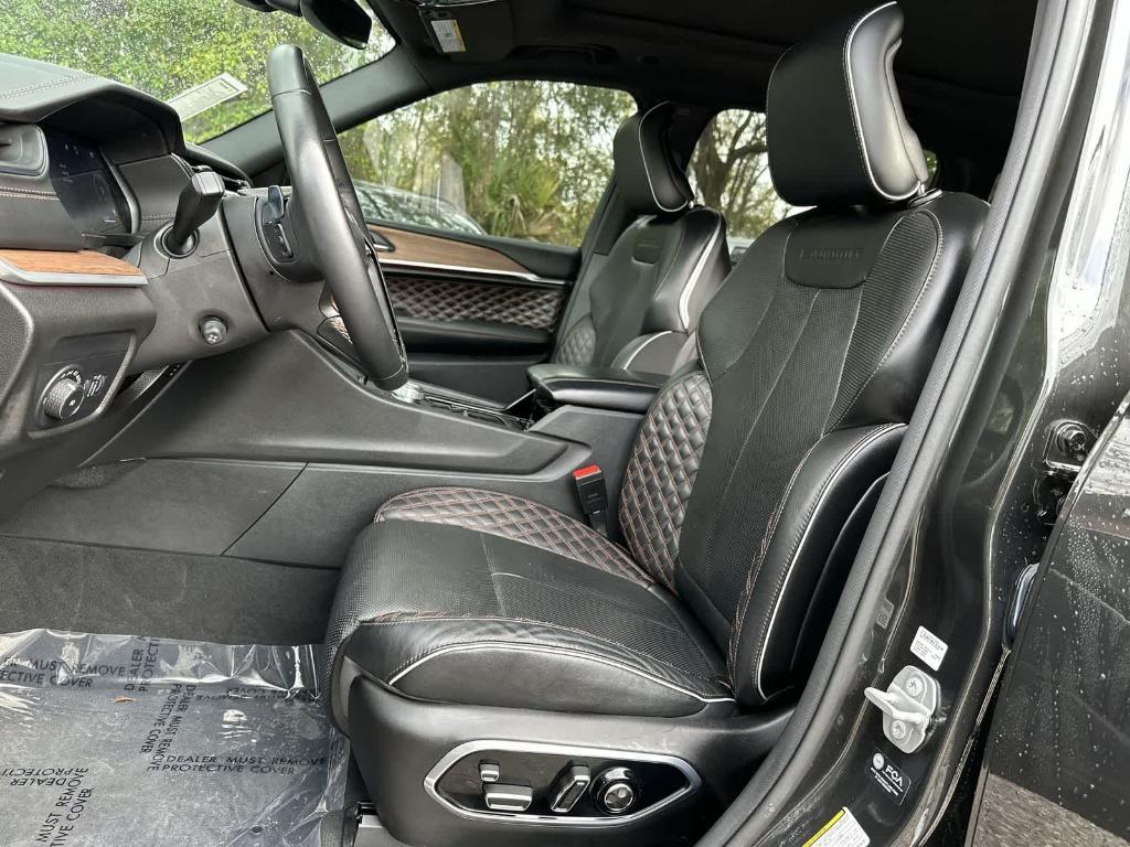 used 2023 Jeep Grand Cherokee car, priced at $36,600